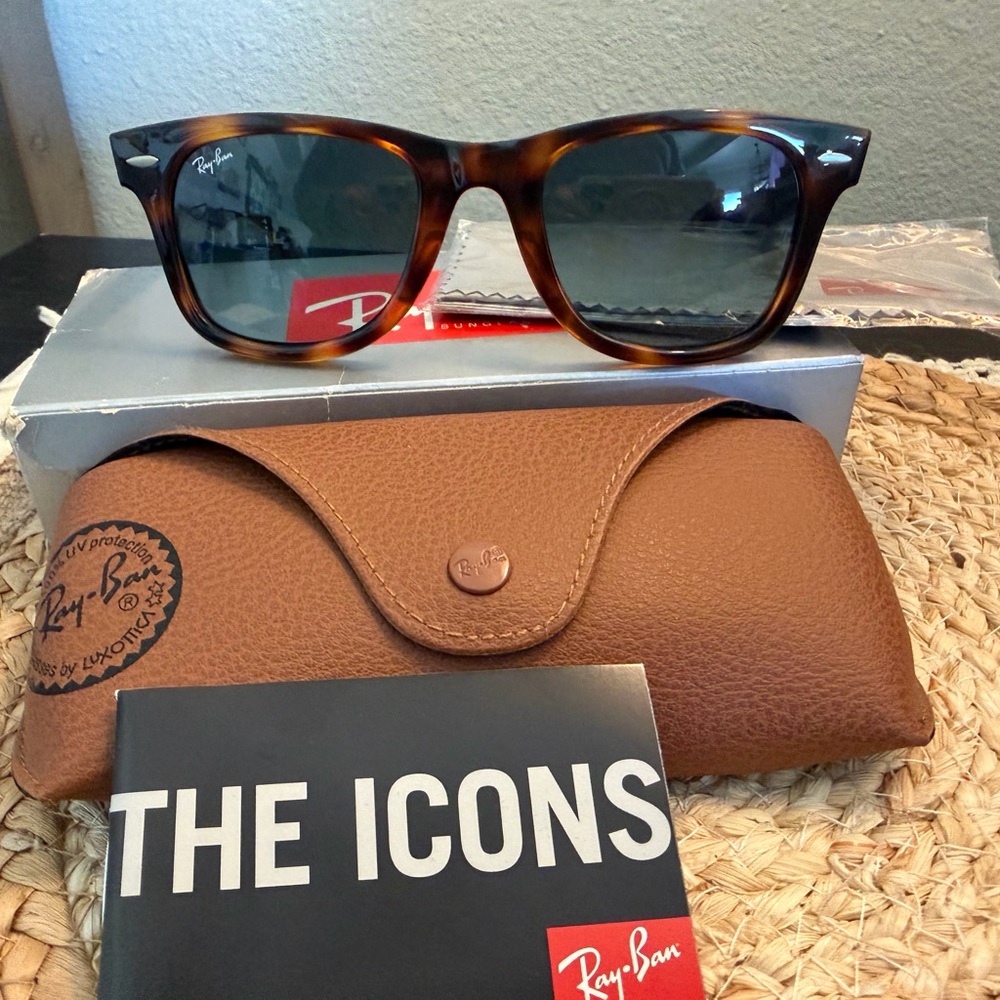 Ray-Ban Brown Frame Sunglasses